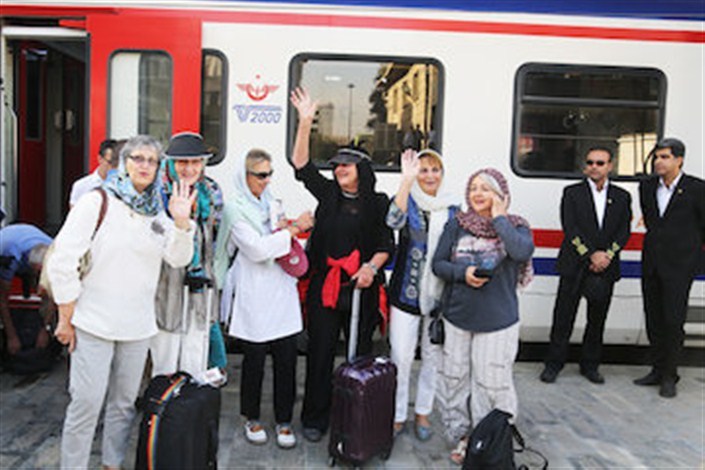 قطار گردشگری با تحریم نمی ایستد