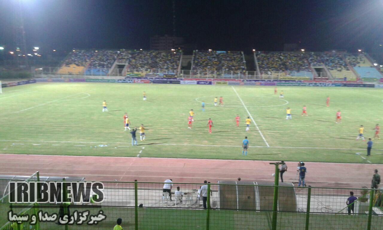 پایان دیدار نفت آبادان و تراکتورسازی تبریز با تساوی بدون گل