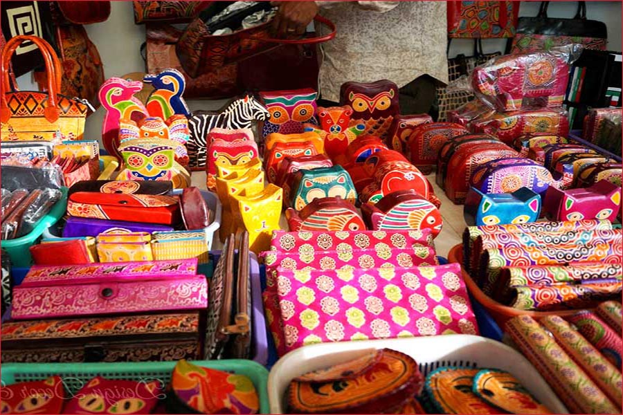 پرداخت یک میلیارد و 200 میلیون ریالی تسهیلات به فعالان صنایع دستی در جغتای پرداخت یک میلیارد و 200 میلیون ریالی تسهیلات به فعالان صنایع دستی در جغتای