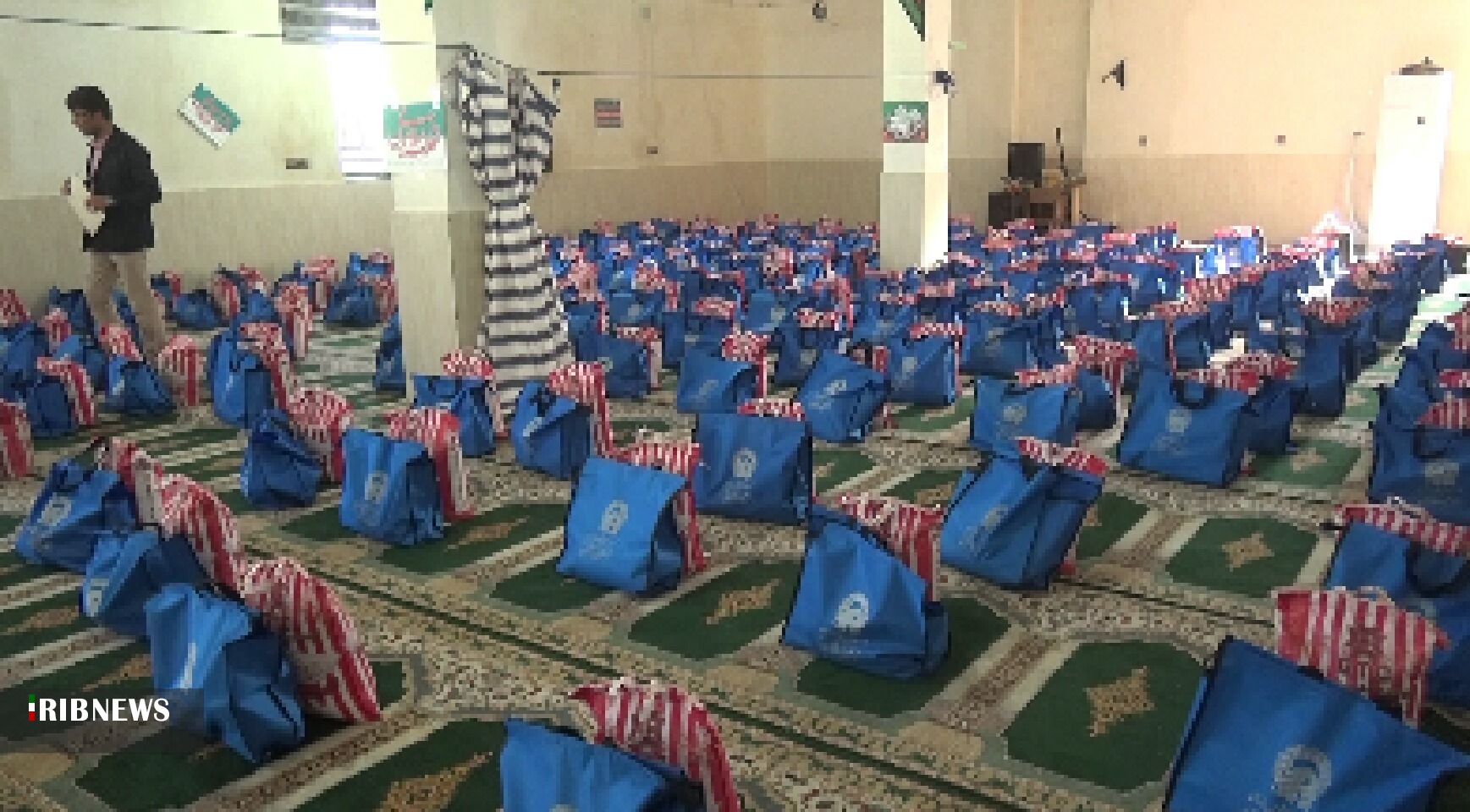 توزیع بیش از ۲۲۰ بسته غذایی در دیشموک