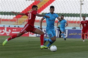 تساوی بدون گل تراکتوری ها مقابل پیکان