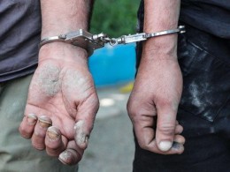 انهدام باند سارقان و توزیع کنندگان موادمخدر در گتوند انهدام باند سارقان و توزیع کنندگان موادمخدر در گتوند