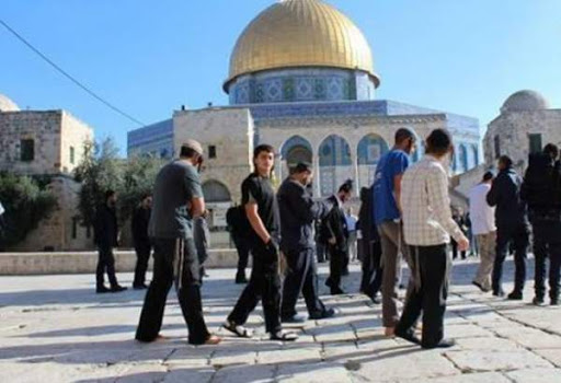 اقامه نماز جمعه ۱۰ هزار فلسطینی در مسجدالاقصی