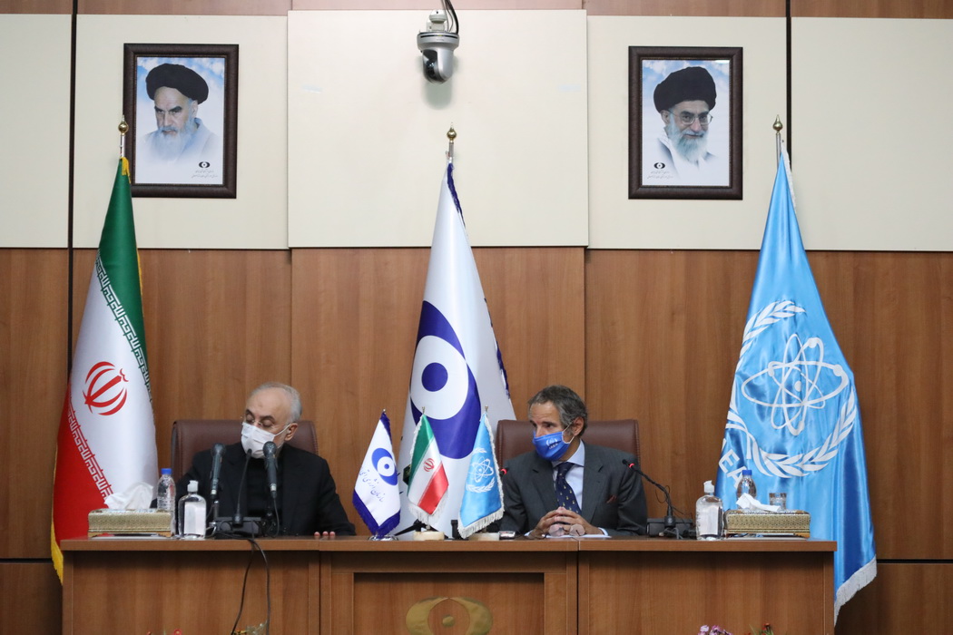 تاکید ایران و آژانس بر ادامه همکاری ها تاکید ایران و آژانس بر ادامه همکاری ها