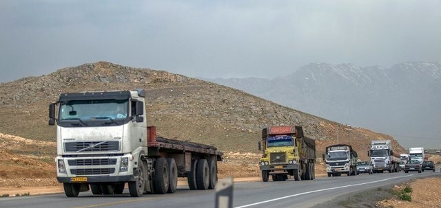 انتقال ۷۸ هزار تن کالای اساسی از بندر امام به فارس