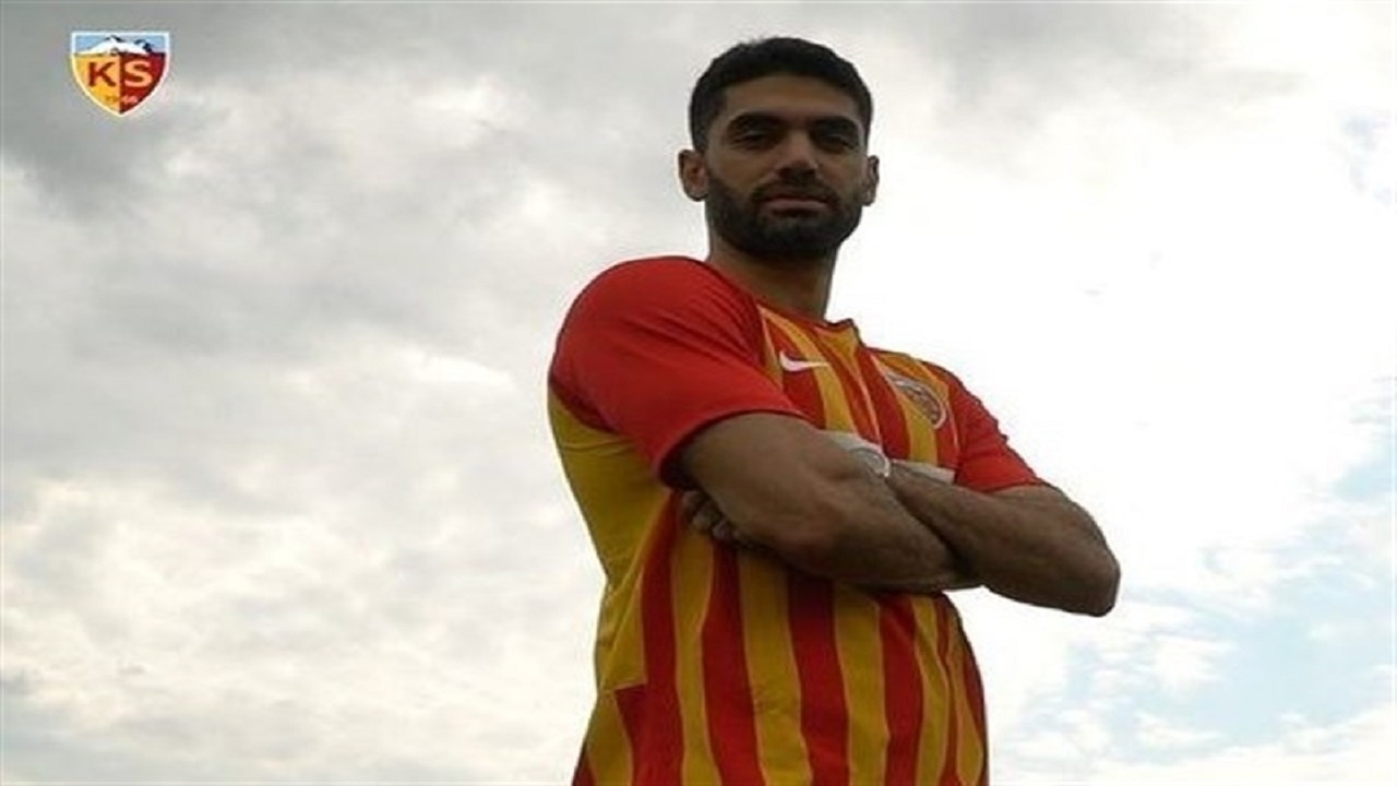 غیبت علی کریمی طولانی شد علی کریمی