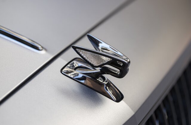 اولین خودروی برقی بنتلی با تکنولوژی رانندگی بدون دخالت دست اولین خودروی برقی بنتلی با تکنولوژی رانندگی بدون دخالت دست