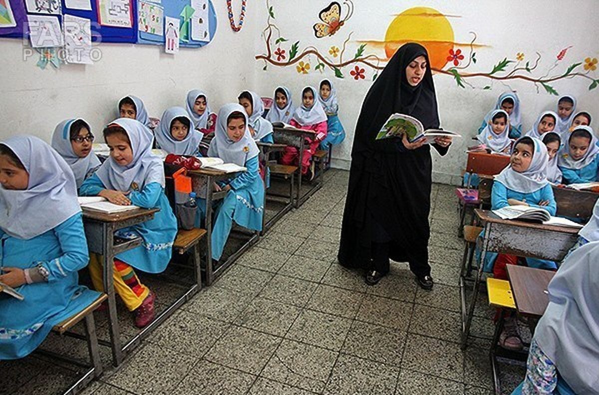ورود ۱۵۴۱ معلم جدید به مدارس فارس از اول مهر