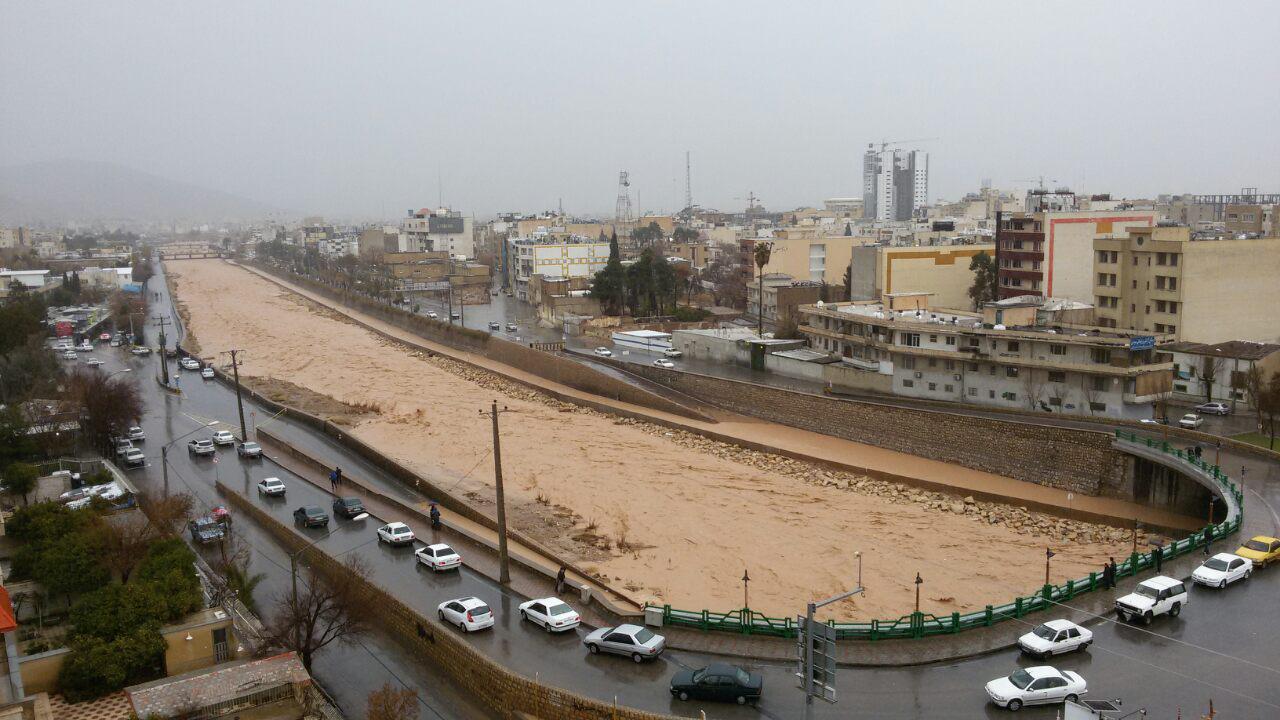 احتمال جاری شدن روان آب و بارش برف در فارس