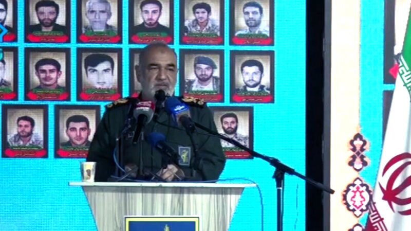 سردار سلامی: ما از دشمنان انتقام میگیریم سردار سلامی: ما از دشمنان انتقام میگیریم