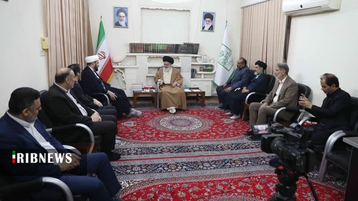 رسیدگی به نیازمندان راه جبران گناهان بزرگ است رسیدگی به نیازمندان راه جبران گناهان بزرگ است