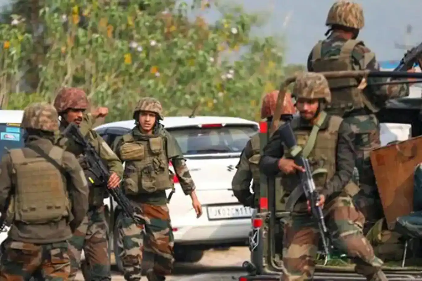 هلاکت ۸ تروریست در پاکستان