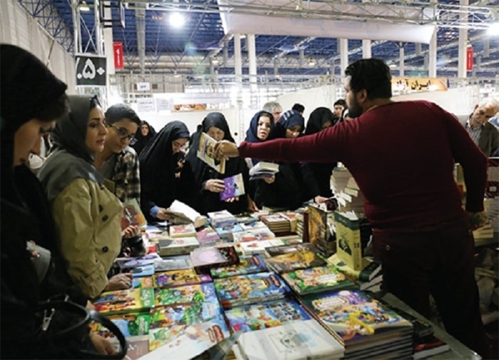 فروش ۶۵۶ میلیاری تومانی نمایشگاه کتاب تا روز آخر فروش ۶۵۶ میلیاری تومانی نمایشگاه کتاب تا روز آخر
