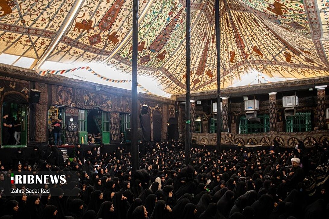 عزاداری ماه محرم در حسینیه سادات اخوی