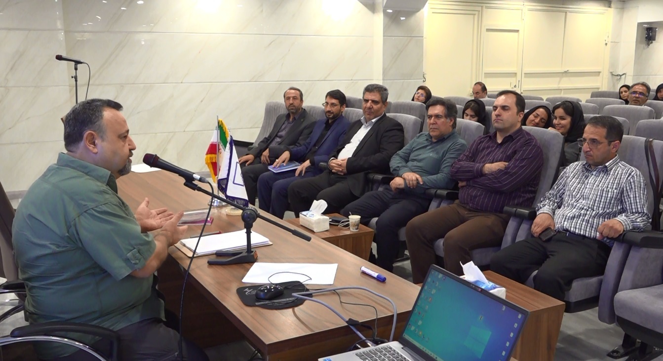 شهراندیشی با محوریت مدیریت آواربرداری در همدان