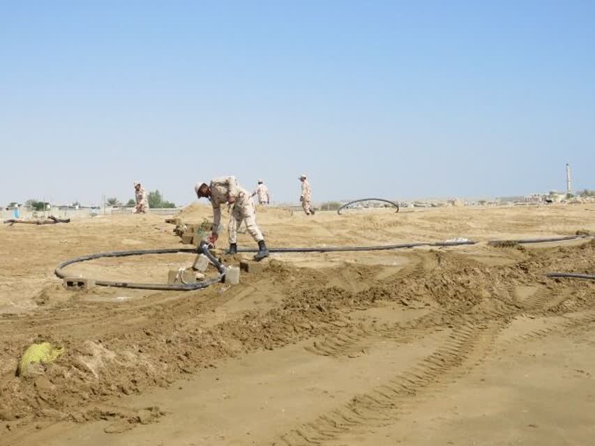 کشف لولهکشی هفت و نیم هزار متری سوخت قاچاق در سواحل میناب کشف لولهکشی هفت و نیم هزار متری سوخت قاچاق در سواحل میناب