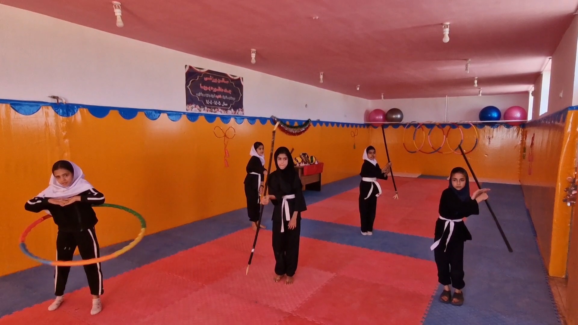 افتتاح چهارمین کلاس تربیت‌بدنی شهرستان آباده در ایزدخواست