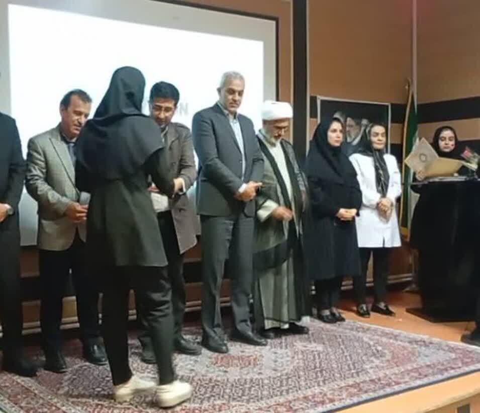 گرامیداشت روز پرستار و تجلیل از پرستاران  درشاهیندژ گرامیداشت روز پرستار و تجلیل از پرستاران  درشاهیندژ