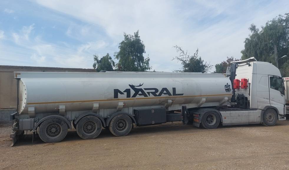 توقیف کامیون حامل ۳۲ هزار لیتر گازوئیل فاقد مجوز در شیراز