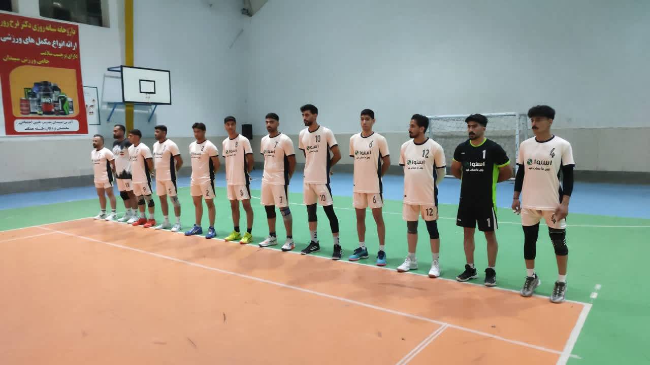 تیم اسنوا اردکان قهرمان مسابقات والیبال جایزه سپیدان تیم اسنوا اردکان قهرمان مسابقات والیبال جایزه سپیدان