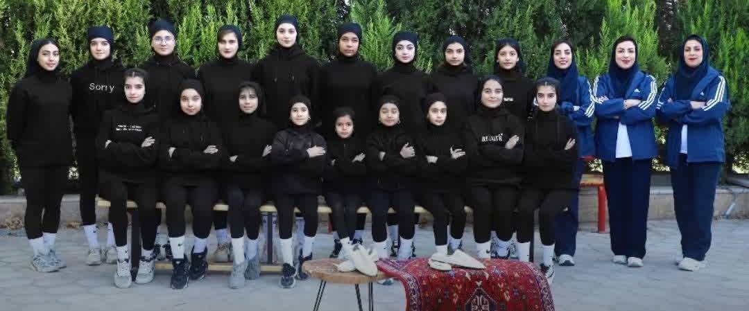 مقام دوم دختران ژیمناست آباده در مسابقات کشوری