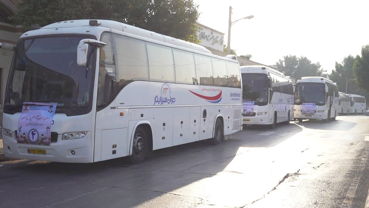 راهیشدن دانشآموزان پسر بوشهر بهسوی سرزمین ایثار و نور راهیشدن دانشآموزان پسر بوشهر بهسوی سرزمین ایثار و نور